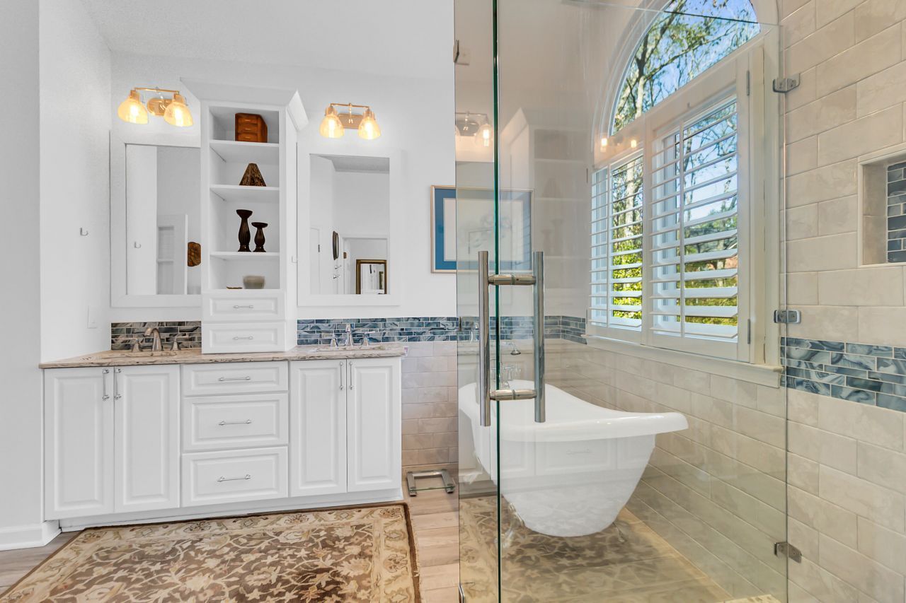 2044 Hallahan Court Photo 22