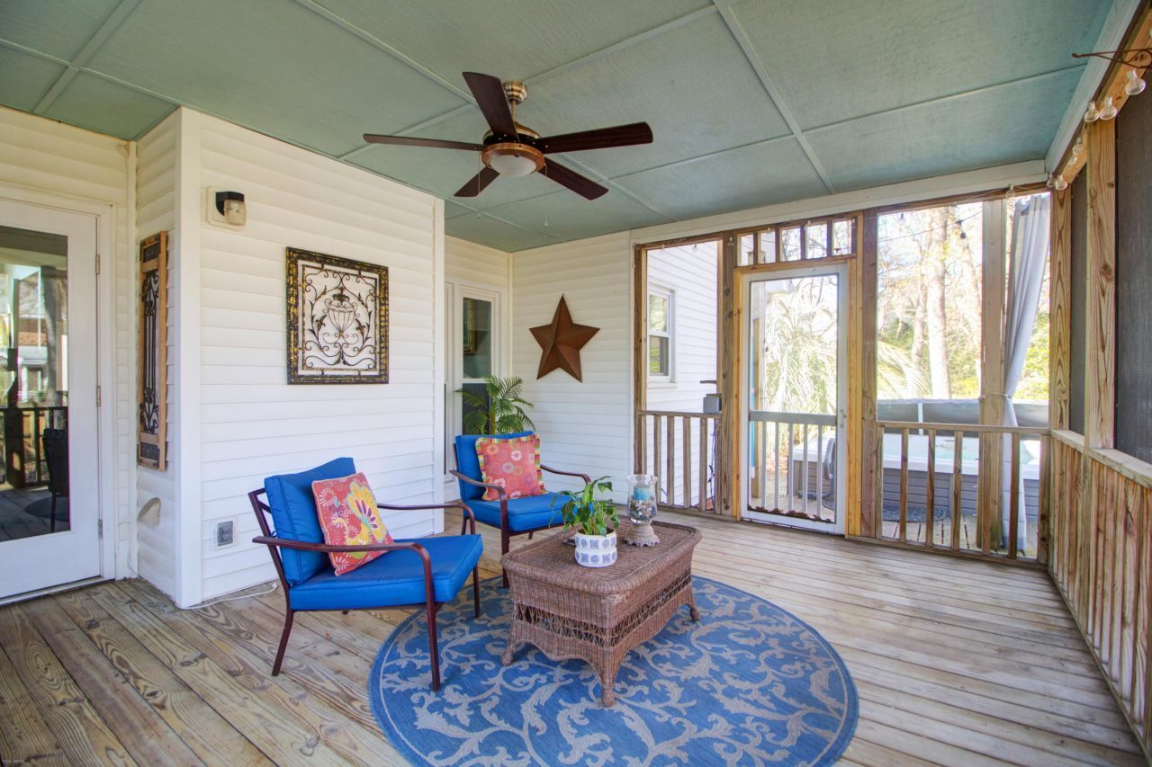 2044 Hallahan Court Photo 30