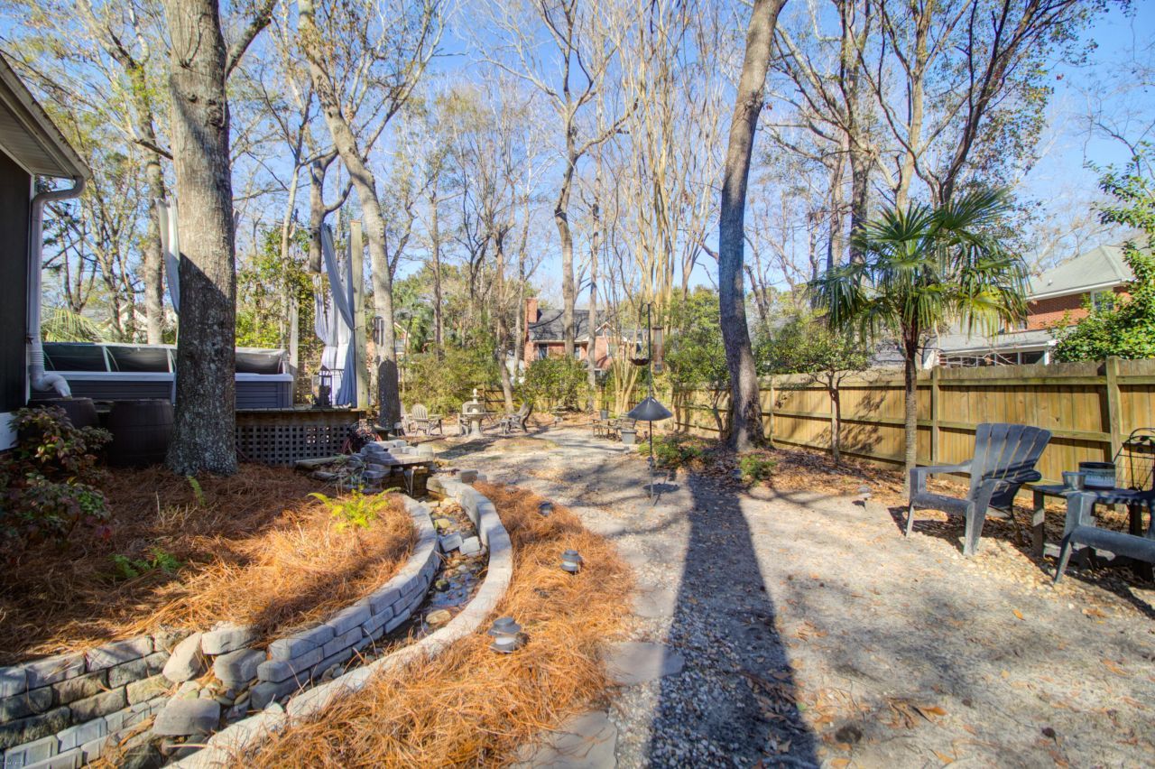 2044 Hallahan Court Photo 39