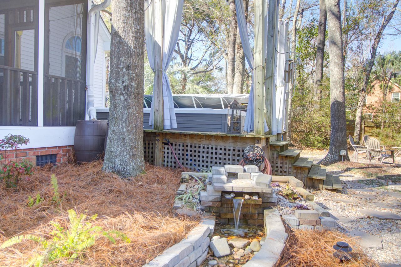 2044 Hallahan Court Photo 41