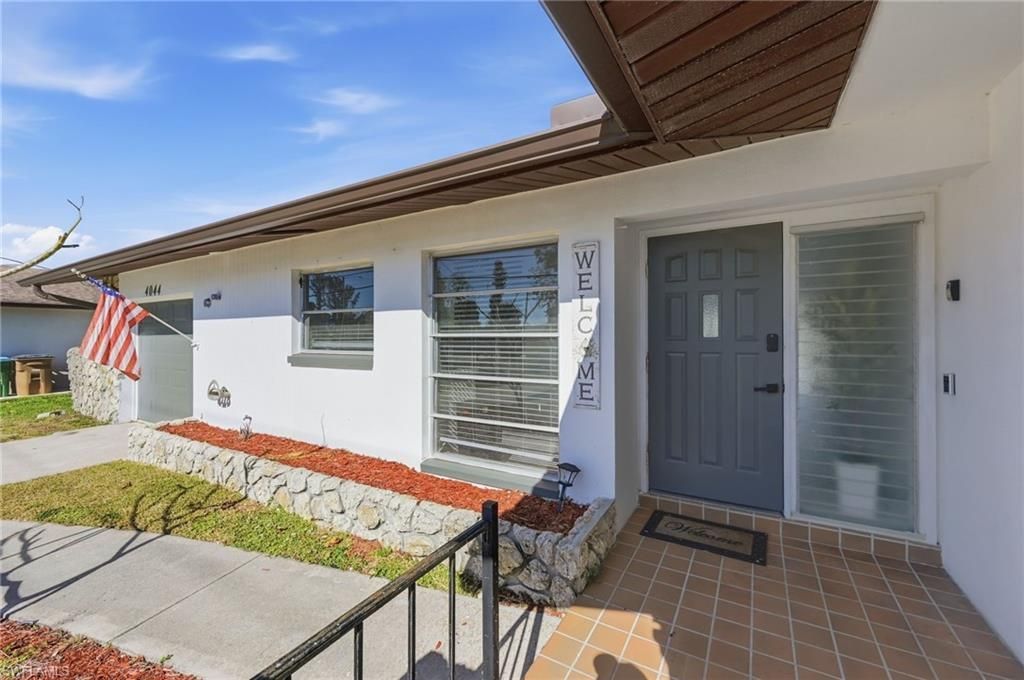 4044 Country Club Blvd, Cape Coral, FL 33904 Photo