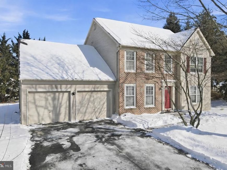 1765 Dayton Drive, Easton, PA 18040 Main Photo