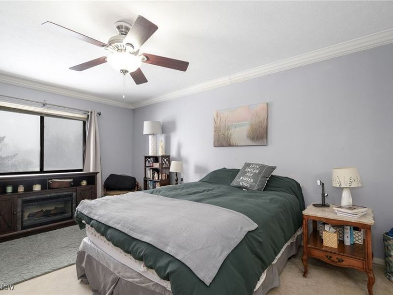 864 Kirkwall Drive, Akron, OH 44321 Photo 11