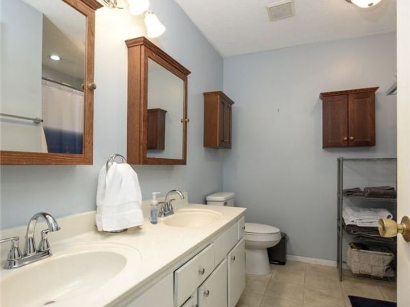 864 Kirkwall Drive, Akron, OH 44321 Photo 18