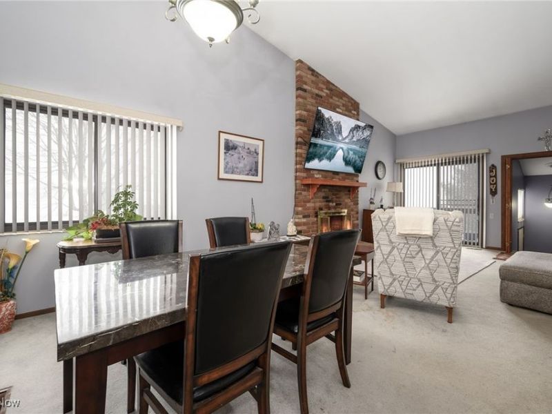 864 Kirkwall Drive, Akron, OH 44321 Photo 3