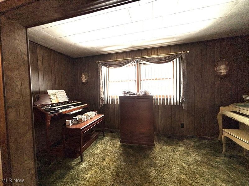 346 E 8th Street, East Liverpool, OH 43920 Photo 3