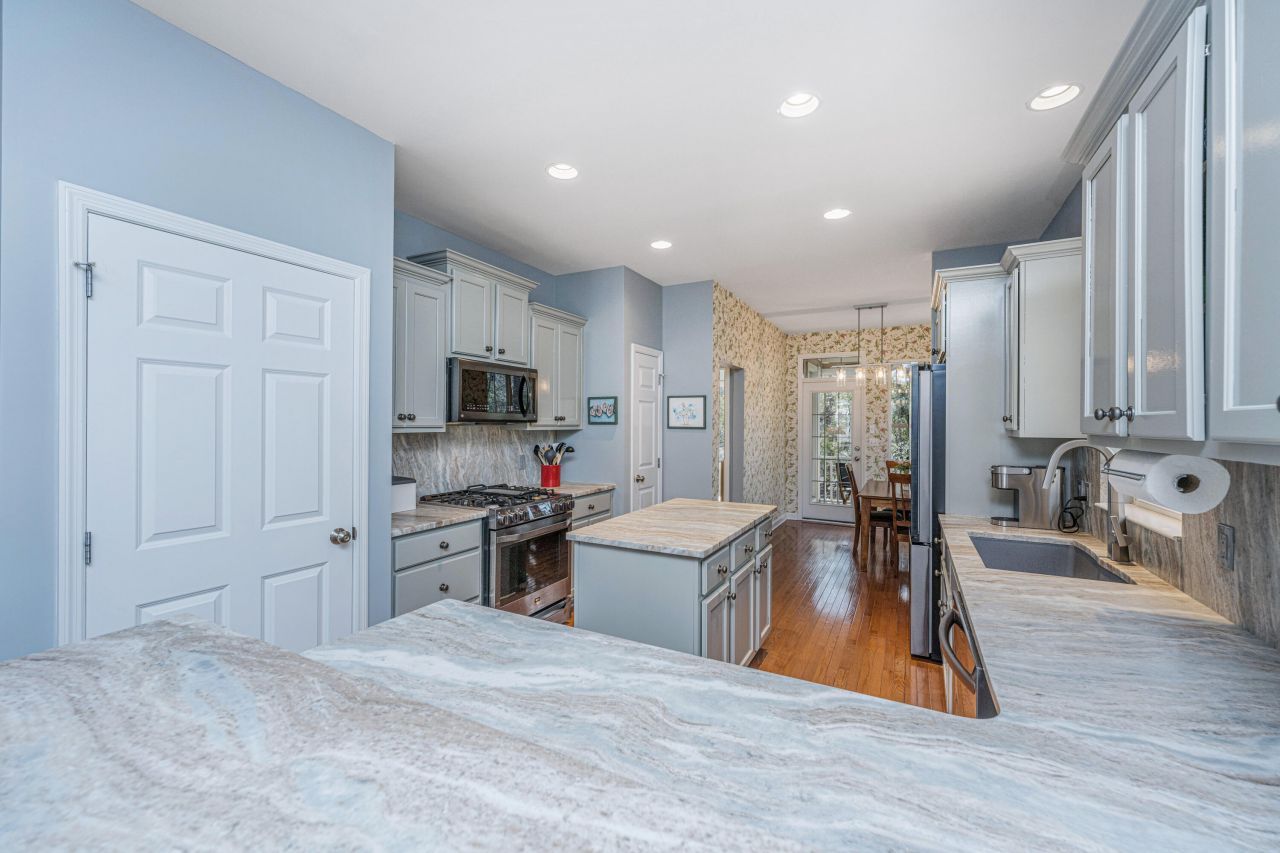 228 Fair Sailing Road Photo 11