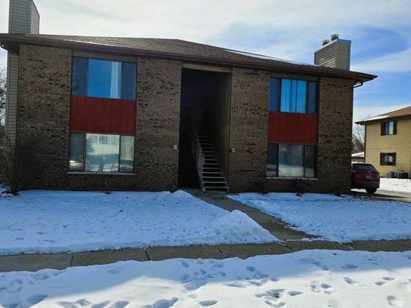 1005 Manchester Court, Unit 1005, South Elgin, IL 60177