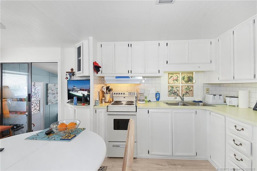 10701 S Ocean Drive, Unit 760, Jensen Beach, FL 34957 Photo