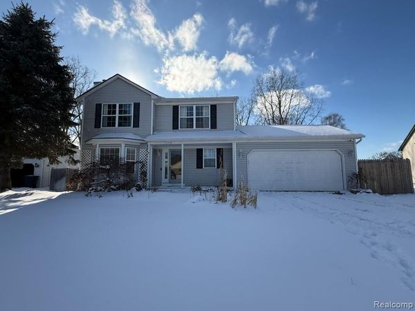 1148 Somerville Drive, Oxford Twp, MI 48371