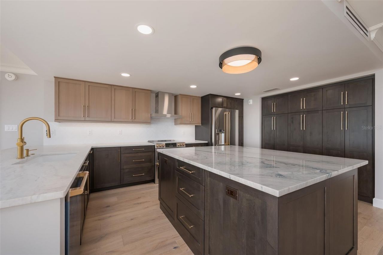 4708 Ocean Boulevard, Unit E7, Sarasota, FL 34242 Photo