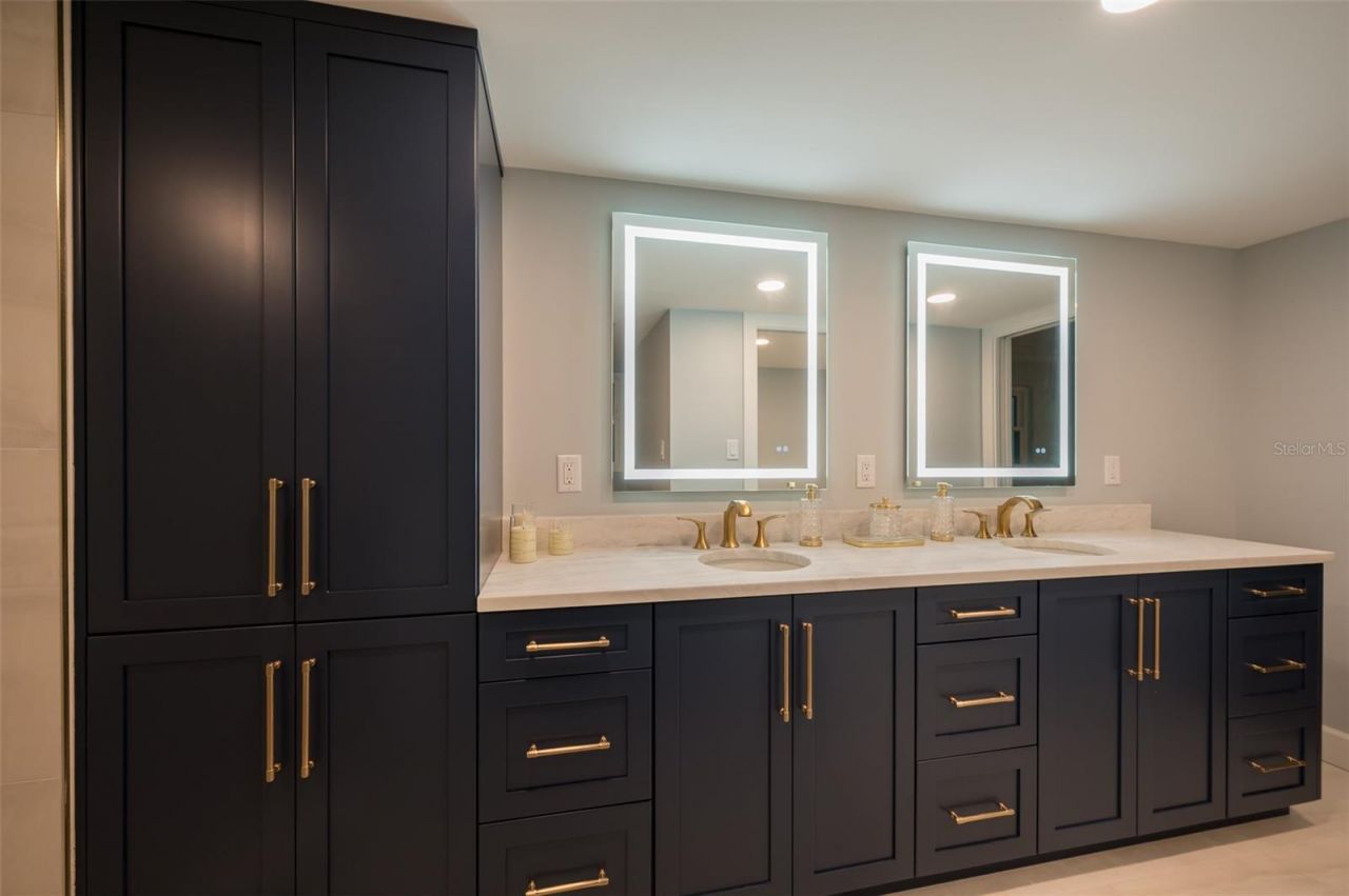 4708 Ocean Boulevard, Unit E7, Sarasota, FL 34242 Photo