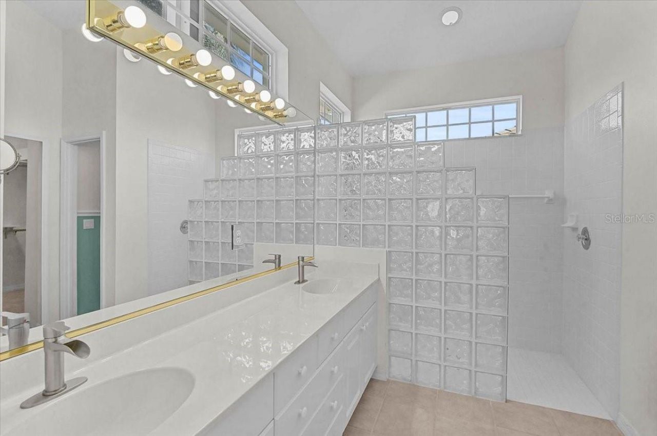 4031 Caddie Drive E, Bradenton, FL 34203 Photo