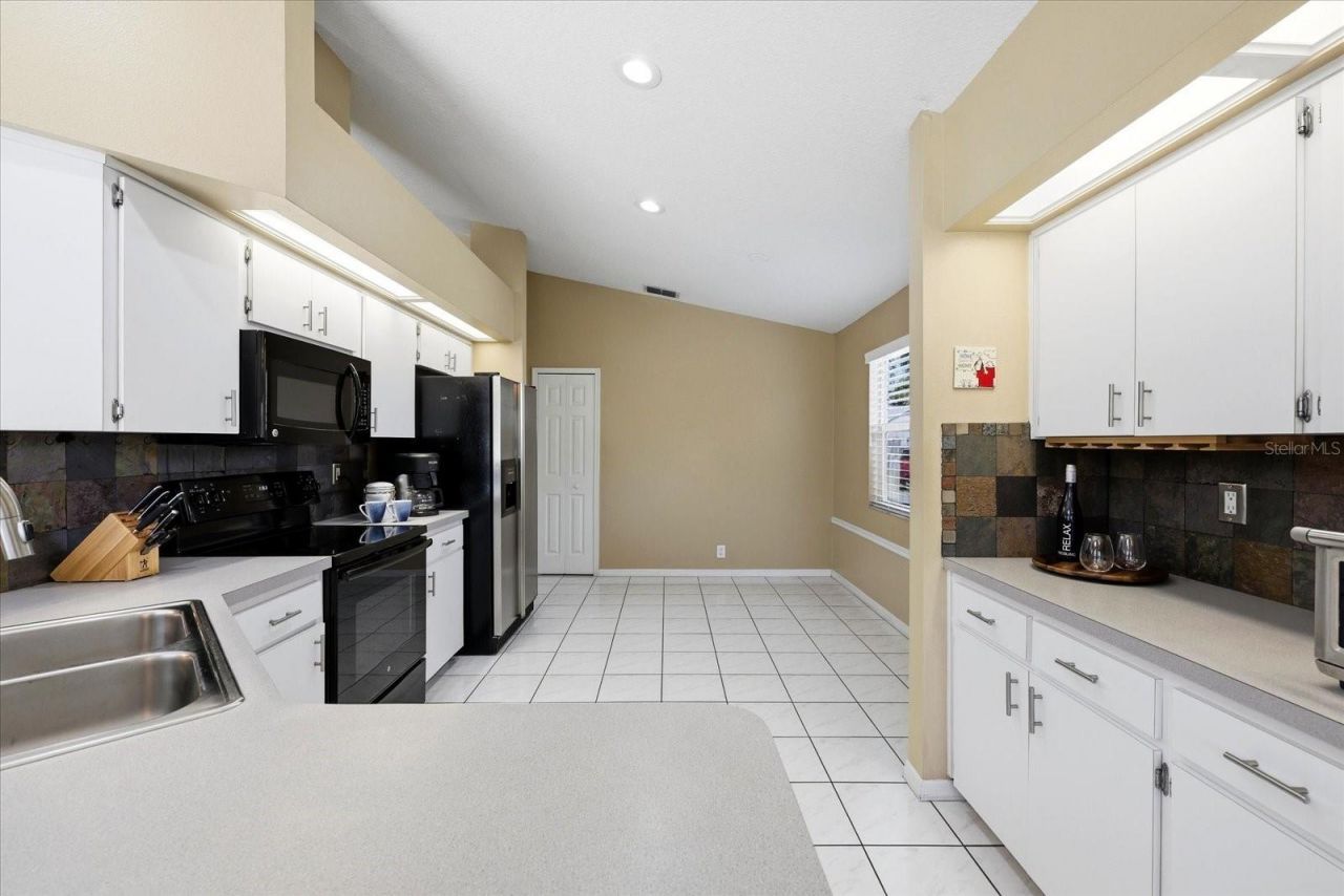 3141 Featherwood Court, Clearwater, FL 33759 Photo