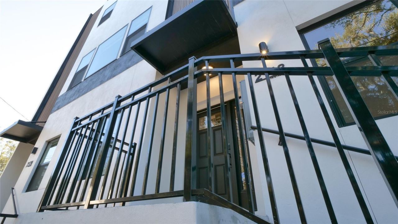 2118 4th Street S, Saint Petersburg, FL 33705 Photo