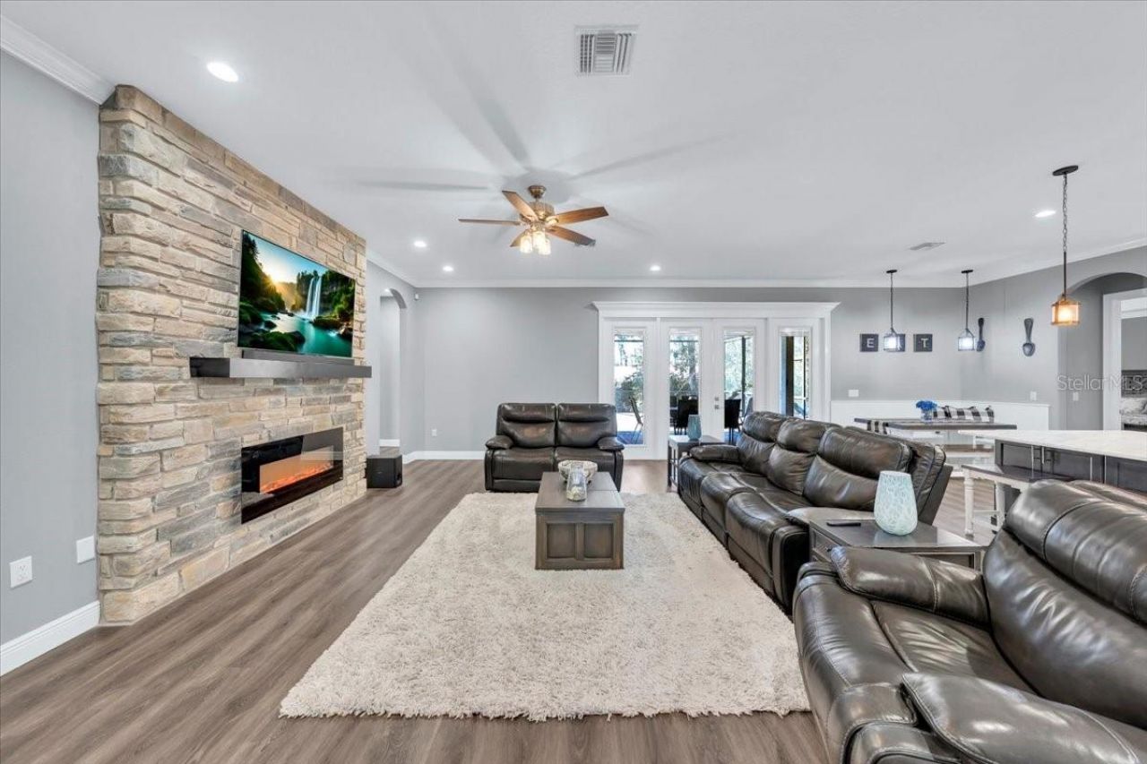 8011 Revels Road, Riverview, FL 33569 Photo