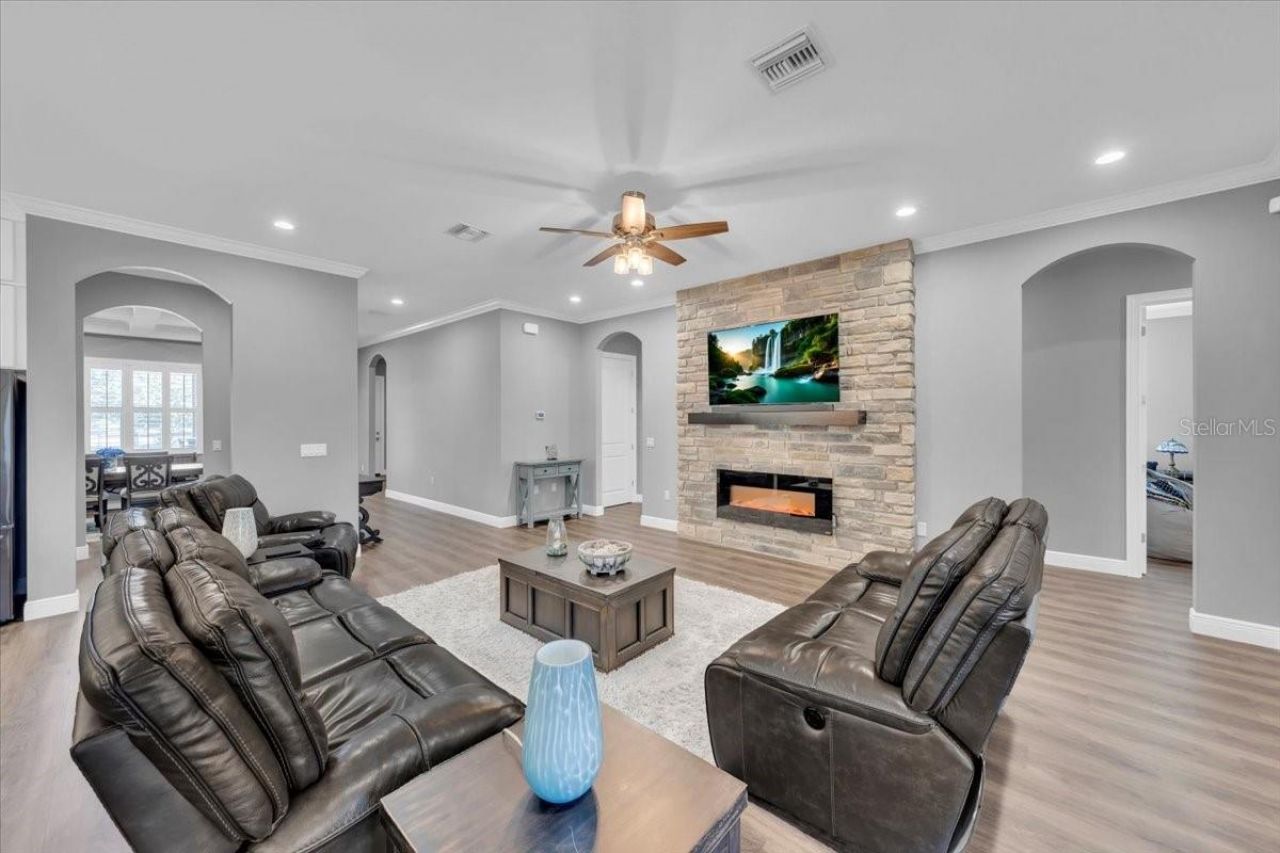 8011 Revels Road, Riverview, FL 33569 Photo