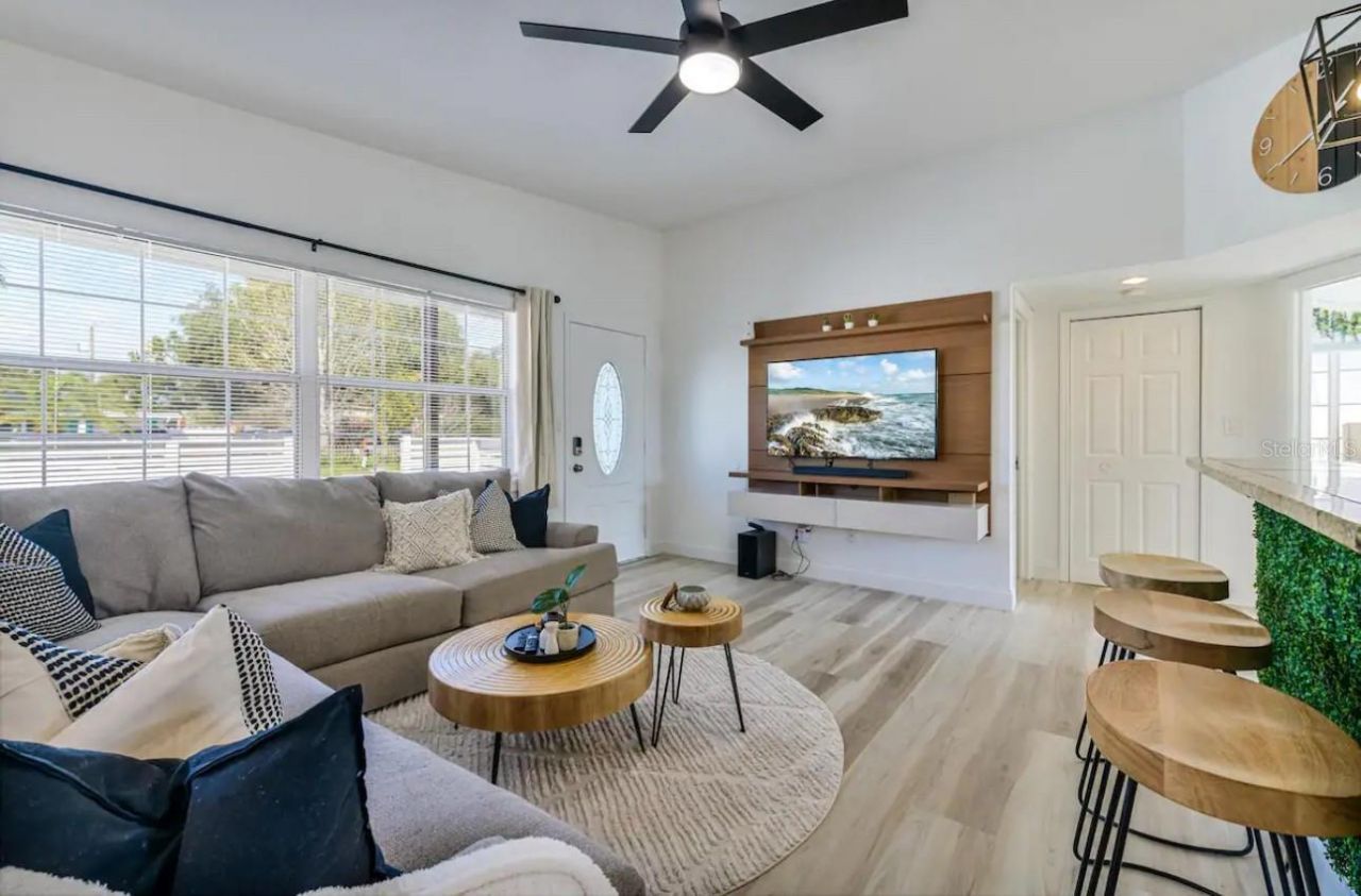 6650 4th Avenue N, Saint Petersburg, FL 33710 Photo