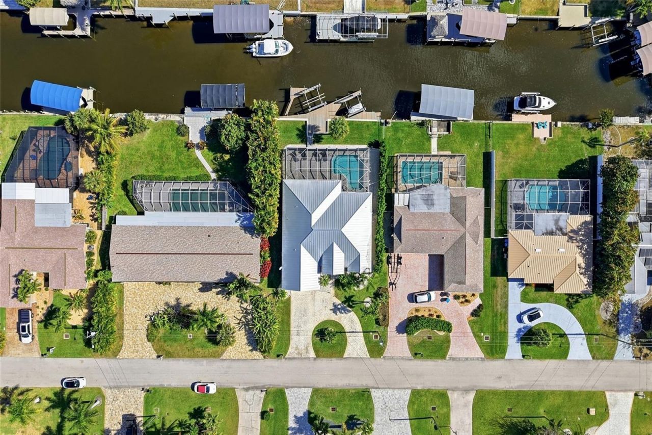 5267 Stratford Court, Cape Coral, FL 33904 Photo