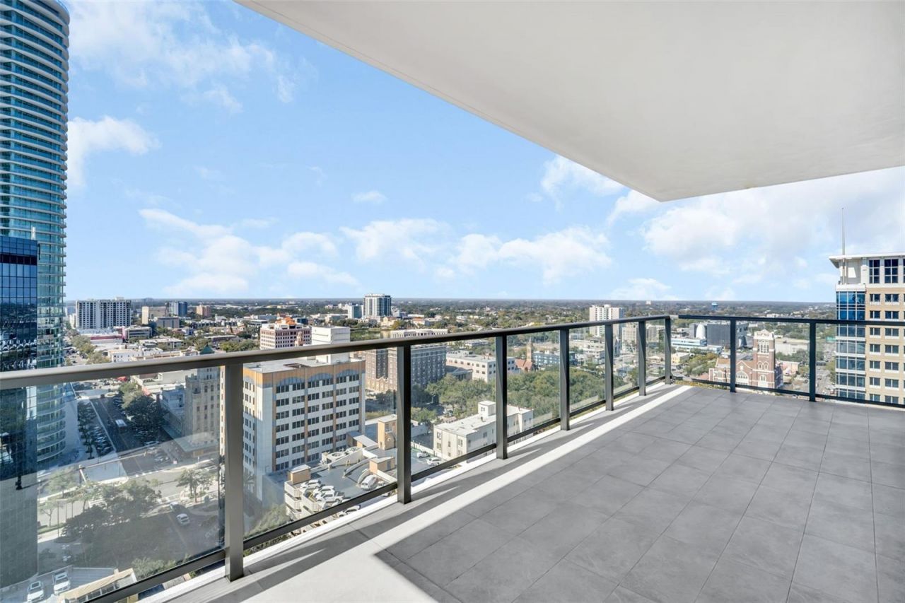 275 1st Avenue S, Unit 2001, Saint Petersburg, FL 33701 Photo