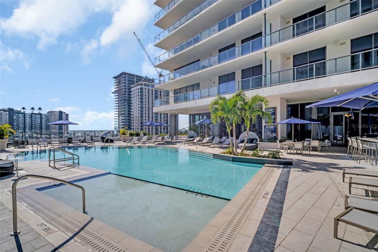 275 1st Avenue S, Unit 2001, Saint Petersburg, FL 33701 Photo