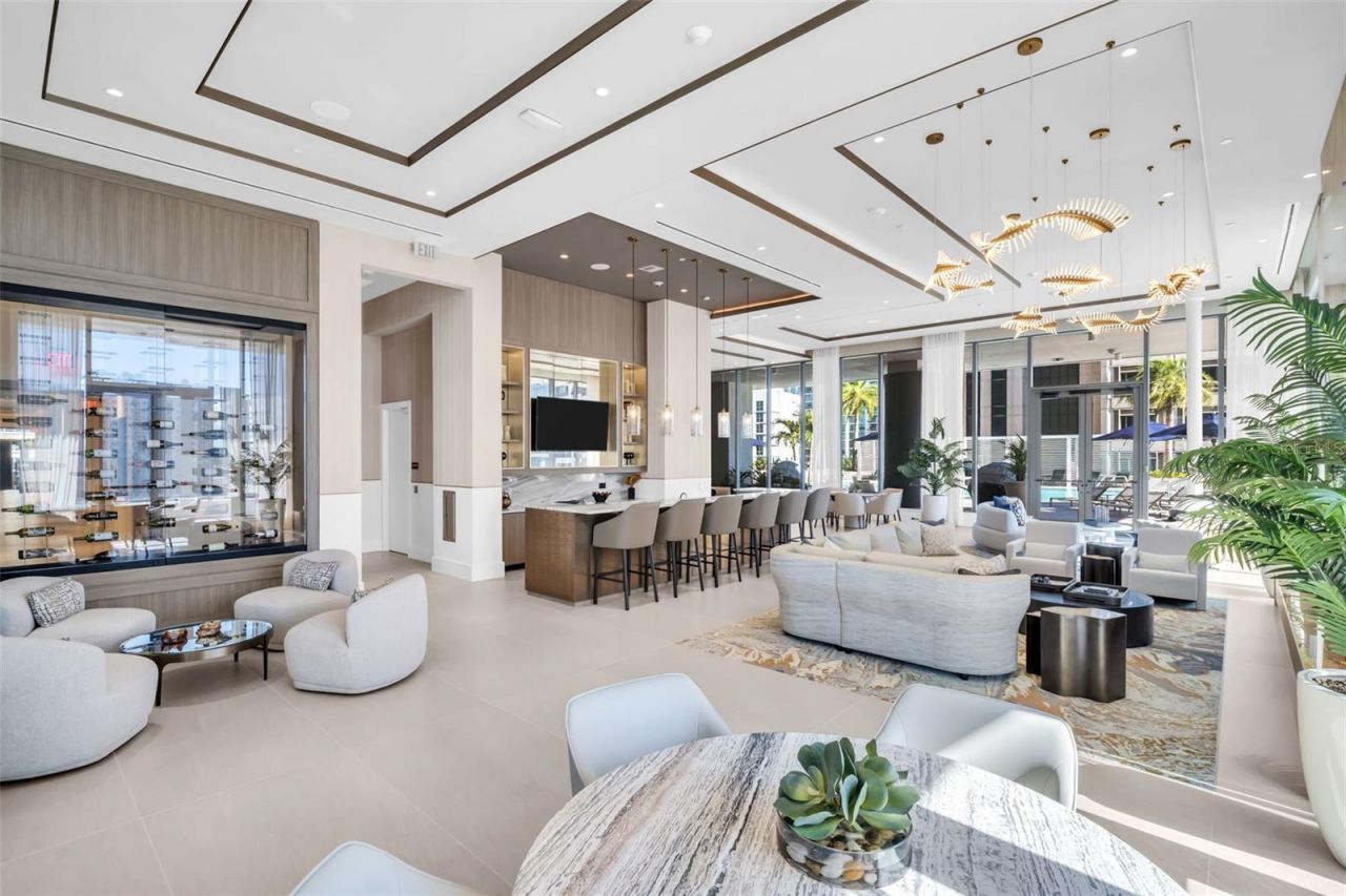 275 1st Avenue S, Unit 2001, Saint Petersburg, FL 33701 Photo