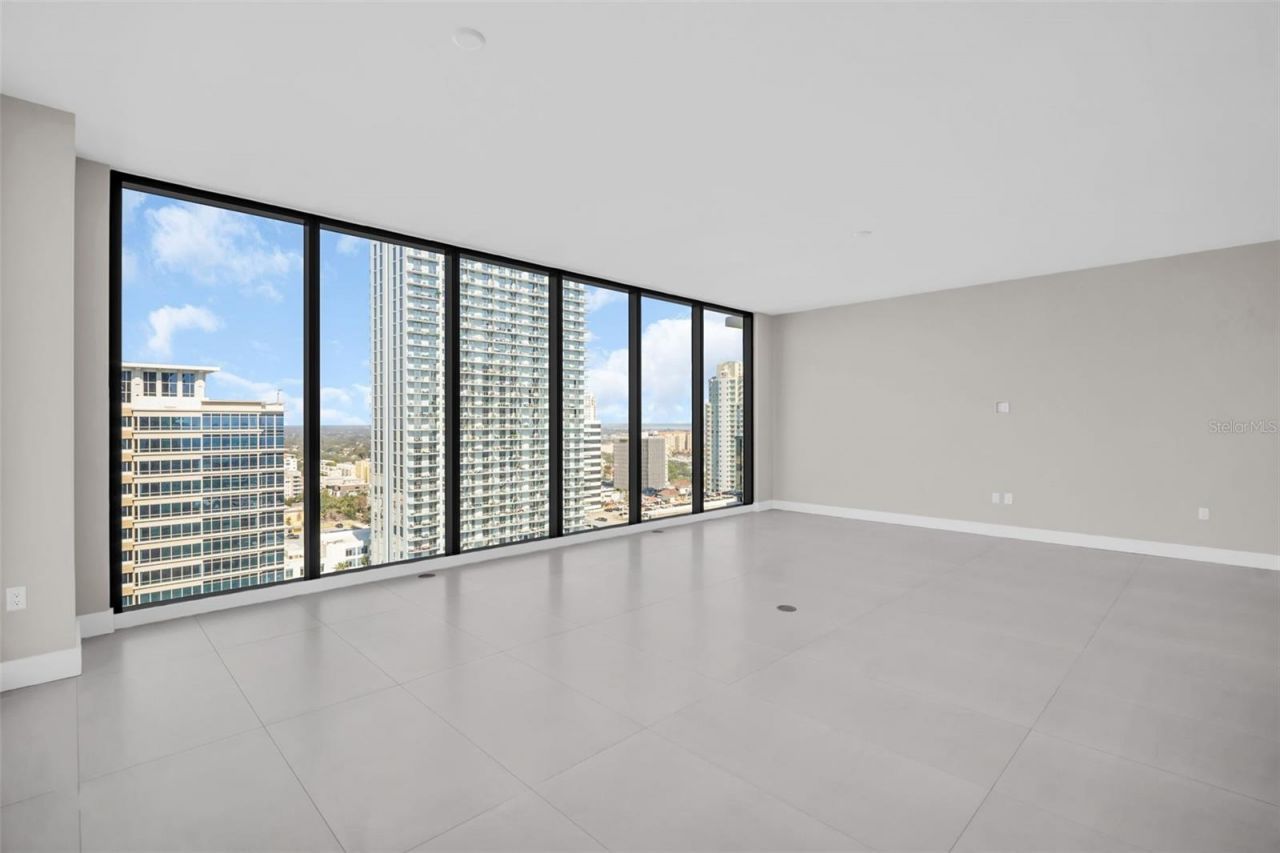 275 1st Avenue S, Unit 2001, Saint Petersburg, FL 33701 Photo