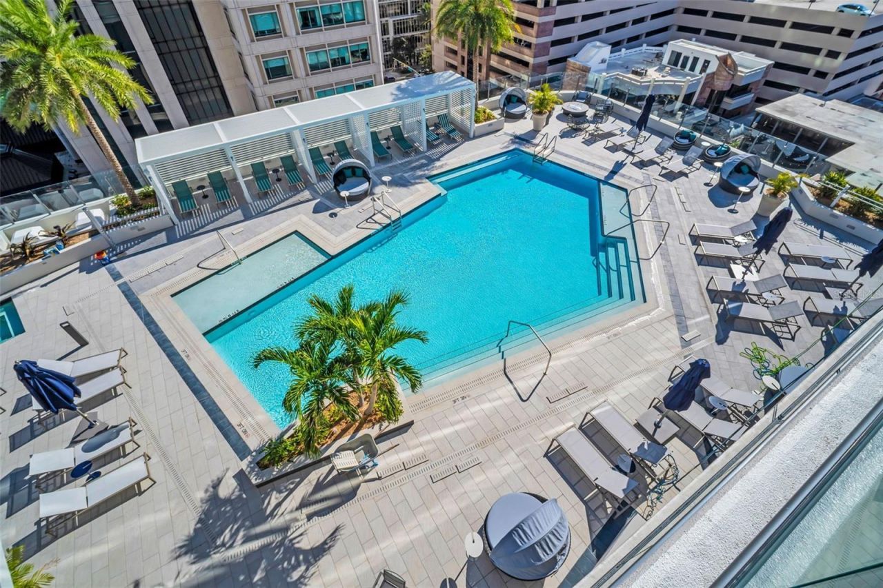 275 1st Avenue S, Unit 2001, Saint Petersburg, FL 33701 Photo