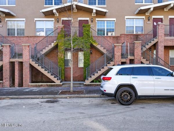 340 E ASHLEY Street, Jacksonville, FL 32202