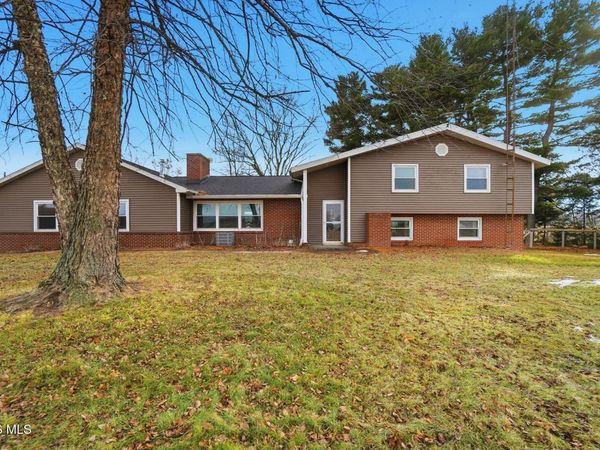 5451 County Road Q, Napoleon, OH 43545