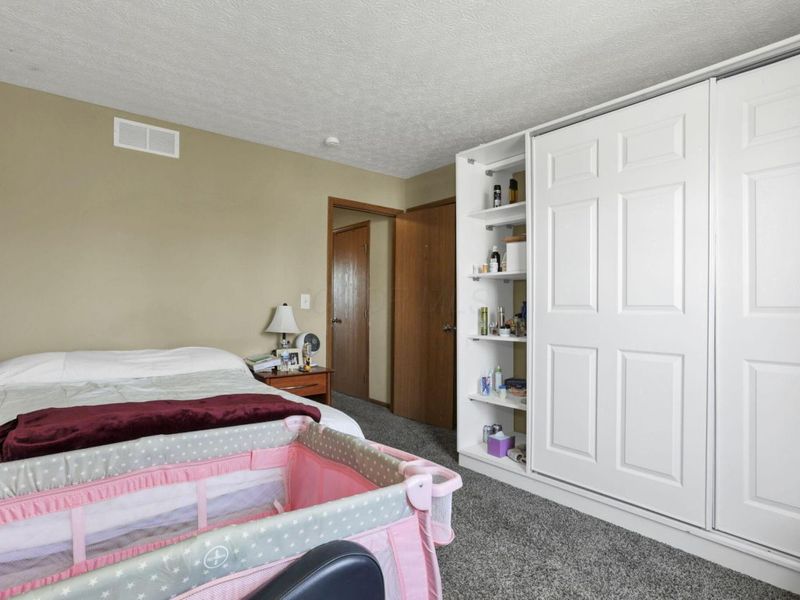 2700 Raphael Drive, Columbus, OH 43232 Photo 20