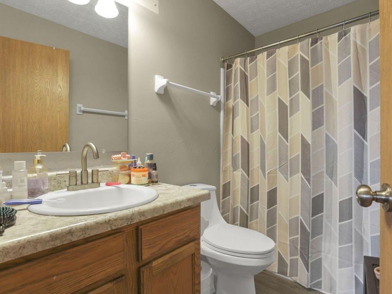 2700 Raphael Drive, Columbus, OH 43232 Photo 28