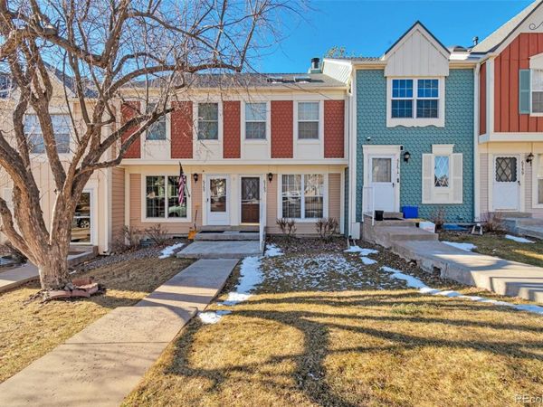 6763 S Independence Street , Littleton, CO 80128