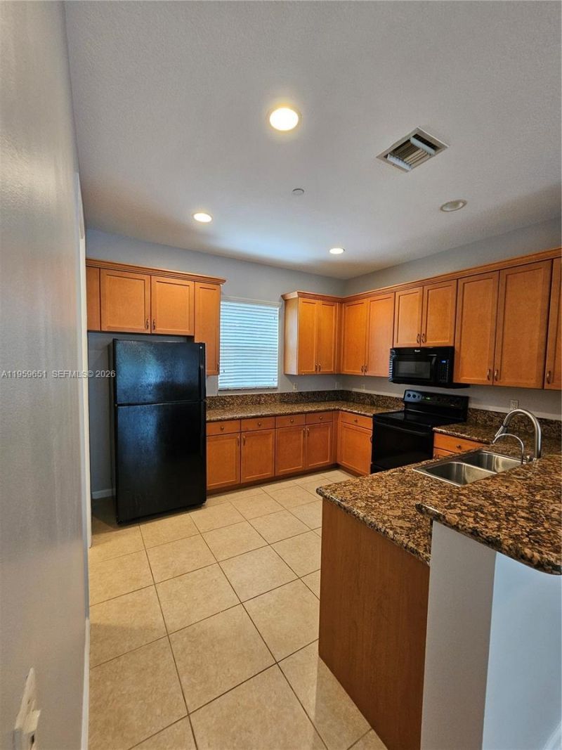 1033 NE 17th Way , Unit 406, Fort Lauderdale, FL 33304 Photo
