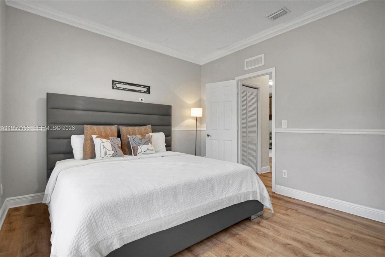 5330 SW 141st Ter , Miramar, FL 33027 Photo