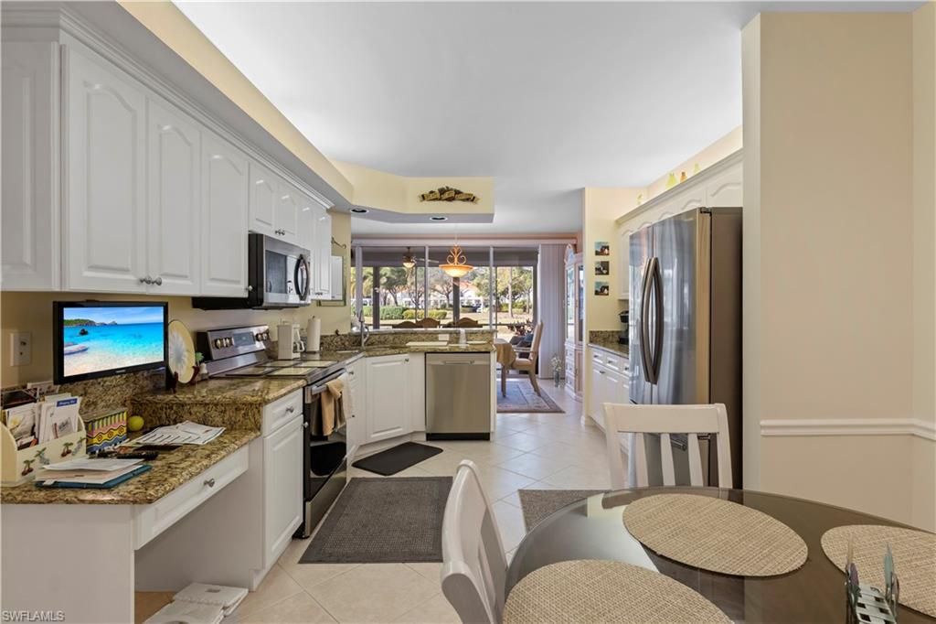 2655 Magnolia Park Ln, Unit 101, Naples, FL 34109 Photo