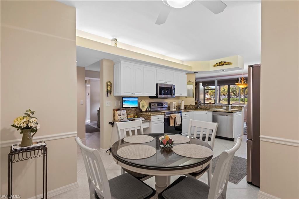 2655 Magnolia Park Ln, Unit 101, Naples, FL 34109 Photo