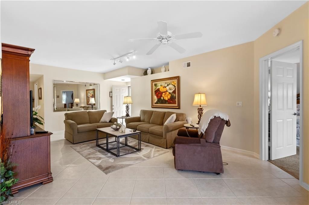 2655 Magnolia Park Ln, Unit 101, Naples, FL 34109 Photo