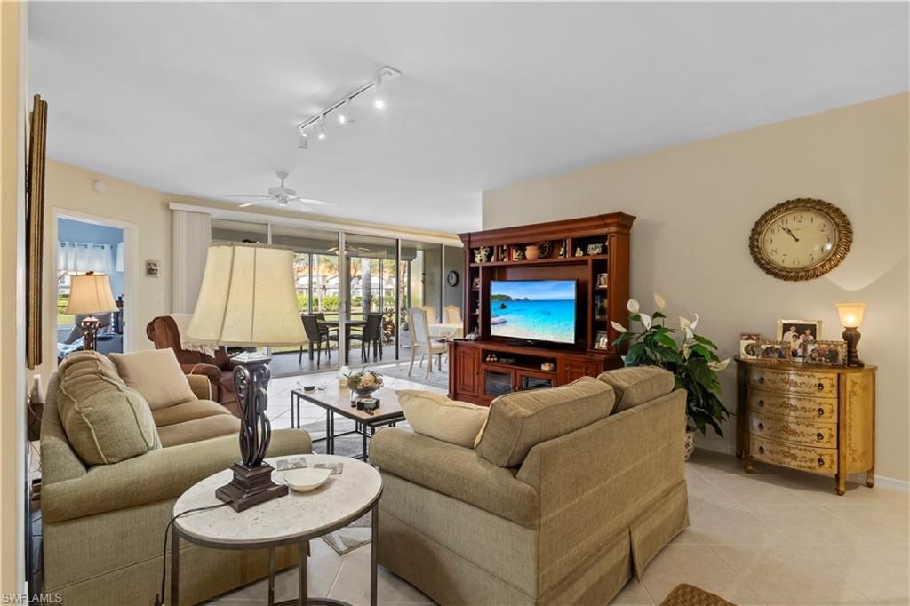 2655 Magnolia Park Ln, Unit 101, Naples, FL 34109 Photo