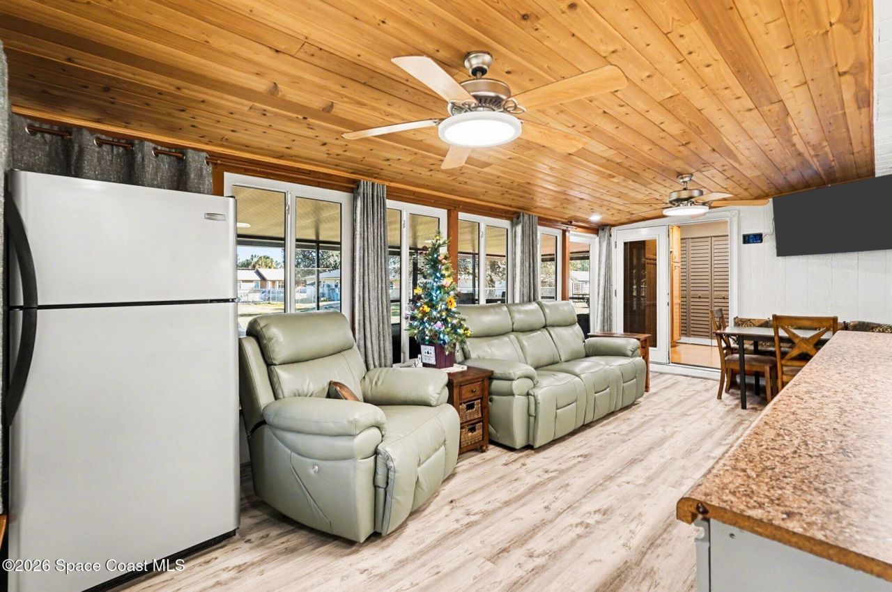 457 Wildwood Avenue Sw, Palm Bay, FL 32908 Photo