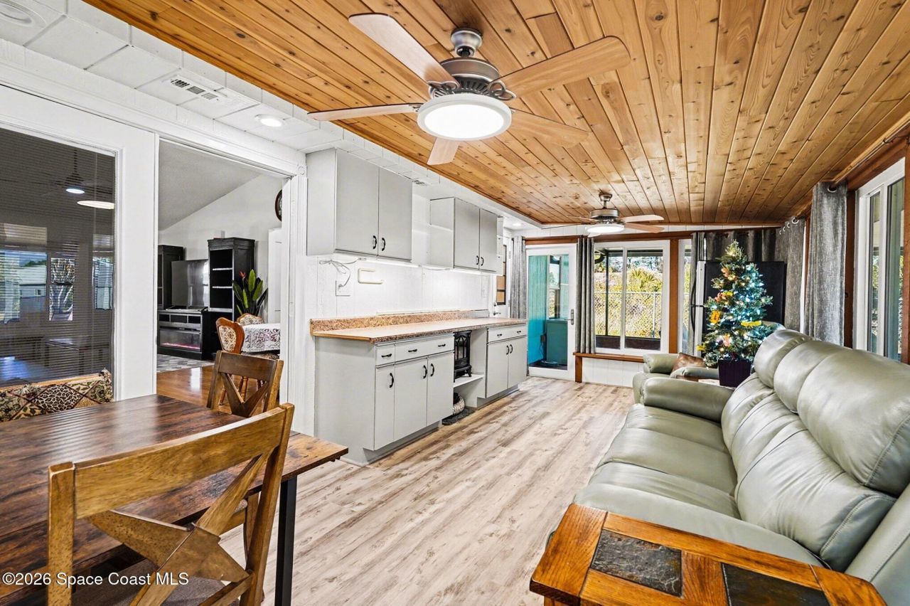 457 Wildwood Avenue Sw, Palm Bay, FL 32908 Photo