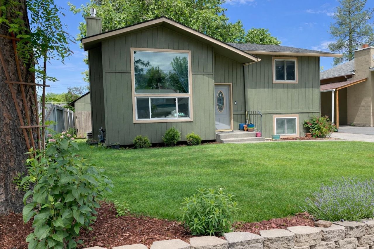 4237 E 26th Ave, Spokane, WA 99223 Main Photo