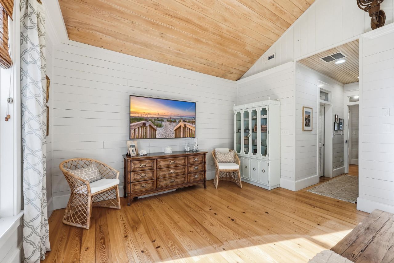 92 Channel Bluff Ave. Photo 22