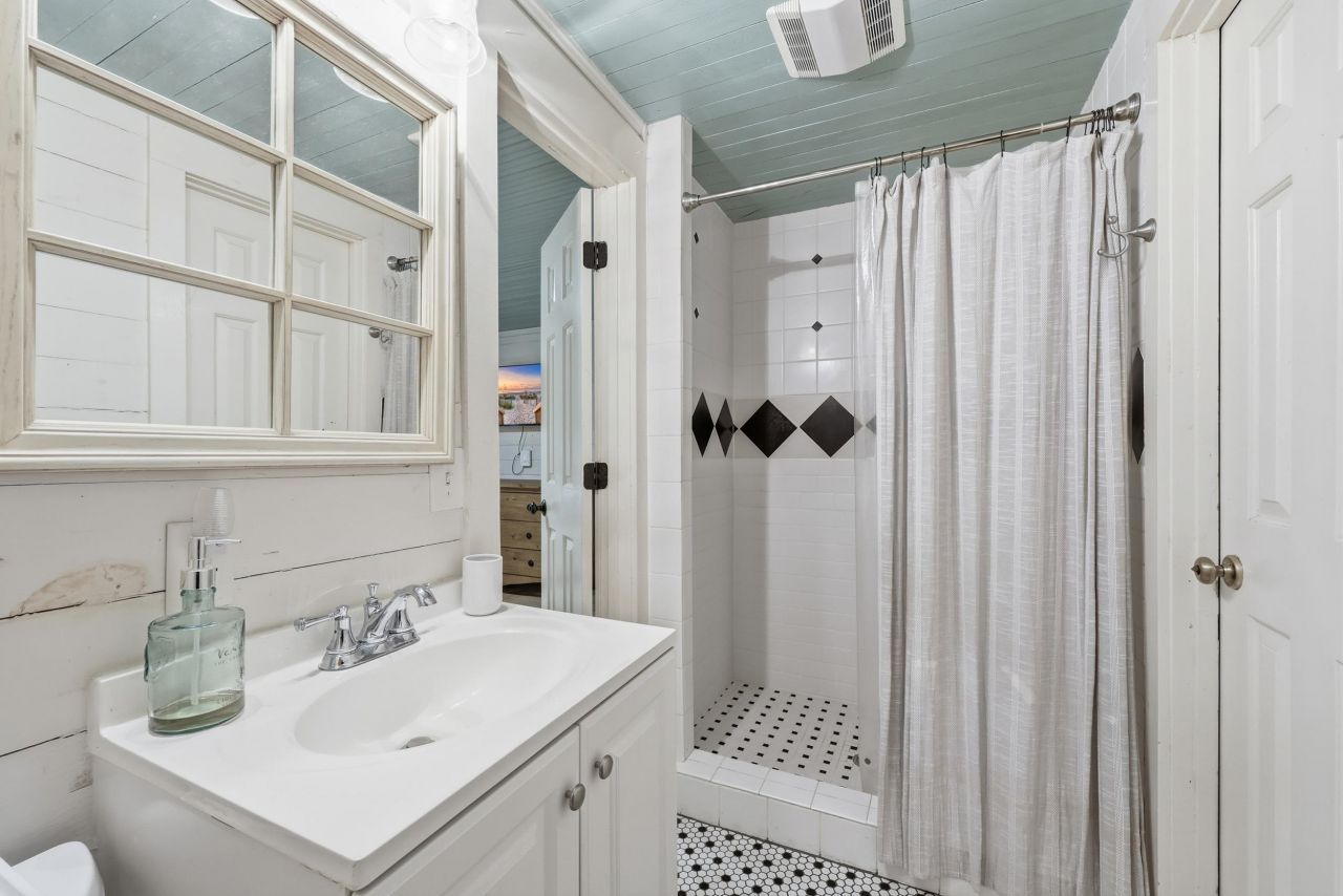 92 Channel Bluff Ave. Photo 33