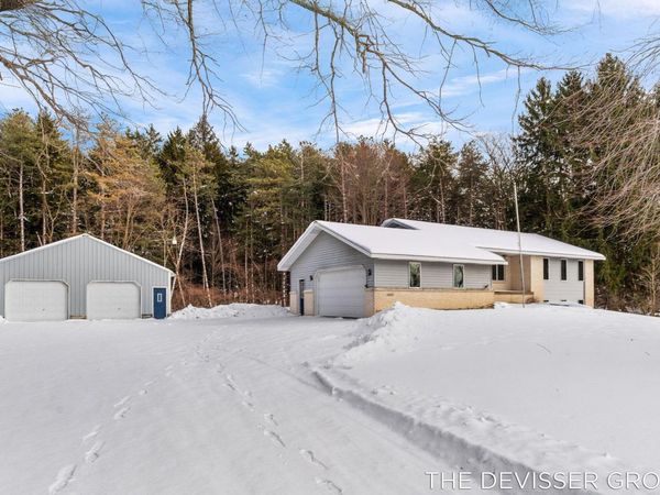4185 24th Street, Dorr, MI 49323