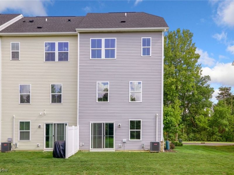 316 E Reno Drive, Louisville, OH 44641 Photo 30