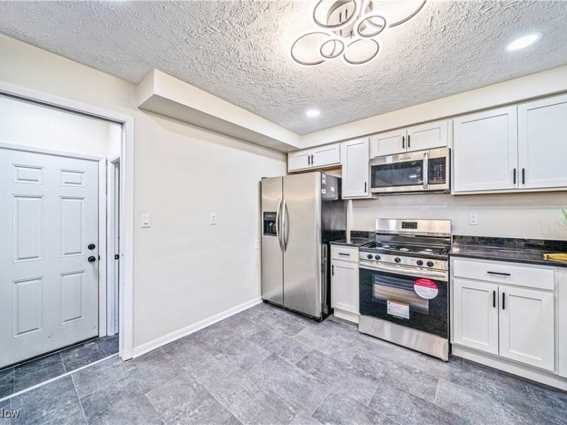 30529 Ridge Road, Wickliffe, OH 44092 Photo 14