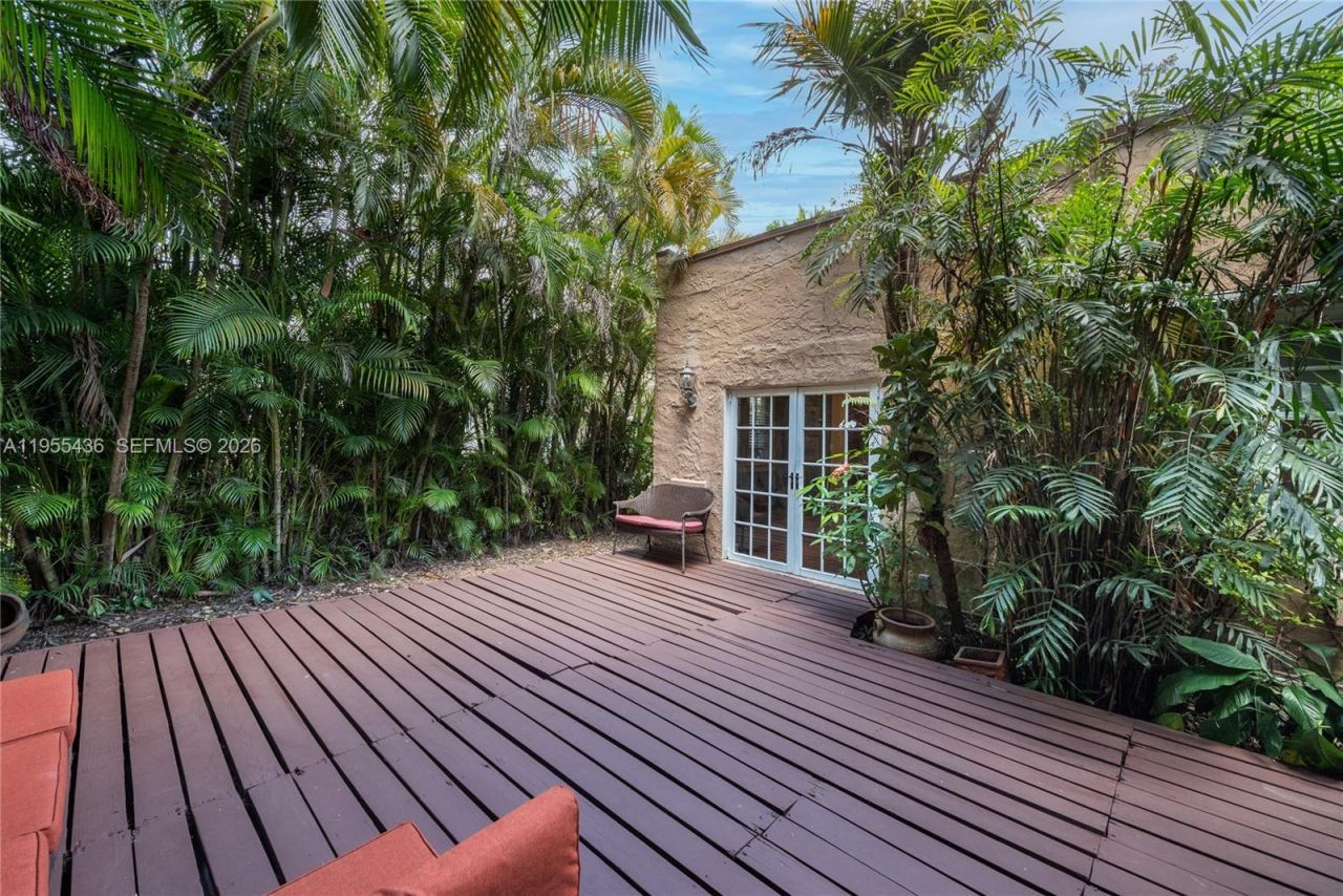 1256 Algeria Ave, Coral Gables, FL 33134 Photo