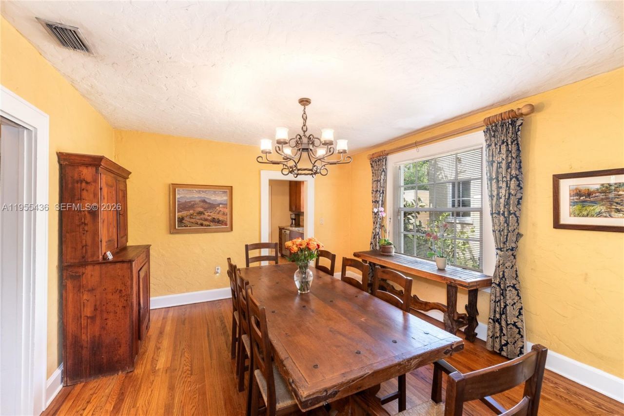 1256 Algeria Ave, Coral Gables, FL 33134 Photo