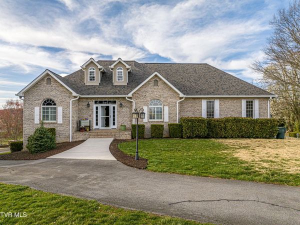 625 Northwest Locust Street, Abingdon, VA 24210
